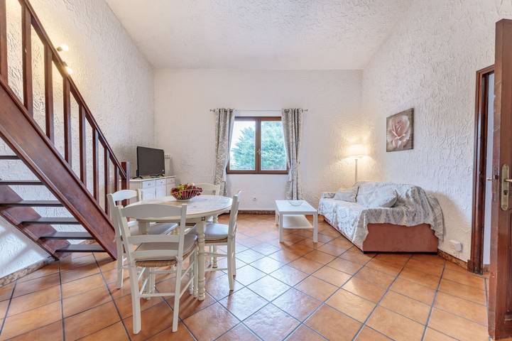 Villa per 4 persone, con Terrazza e Giardino a Antibes