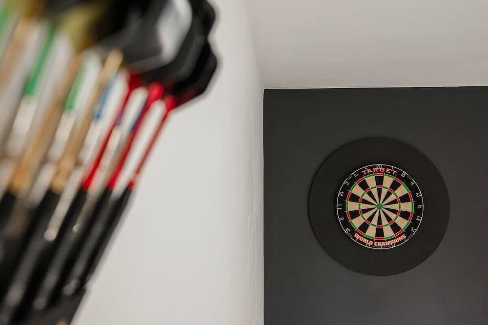 3 Bed Townhouse | Secure Parking | Sleeps 9 in Ipswich, Suffolk