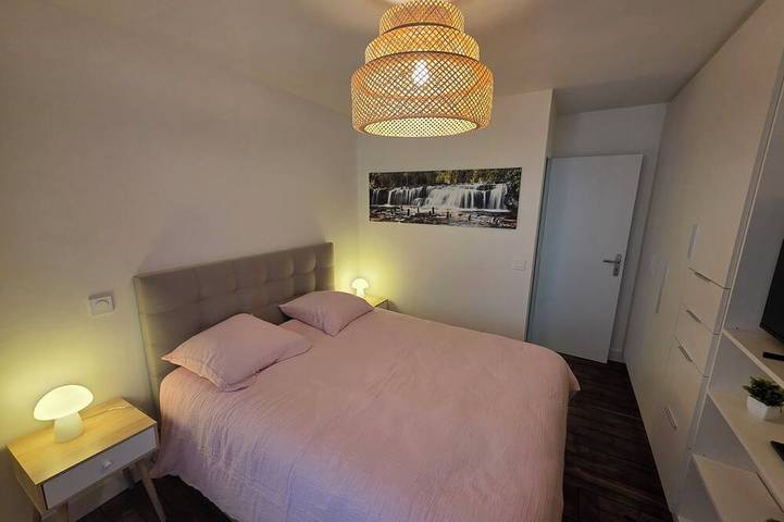 Appartement entier, Le petit bassin de Neptune in Versailles, Yvelines