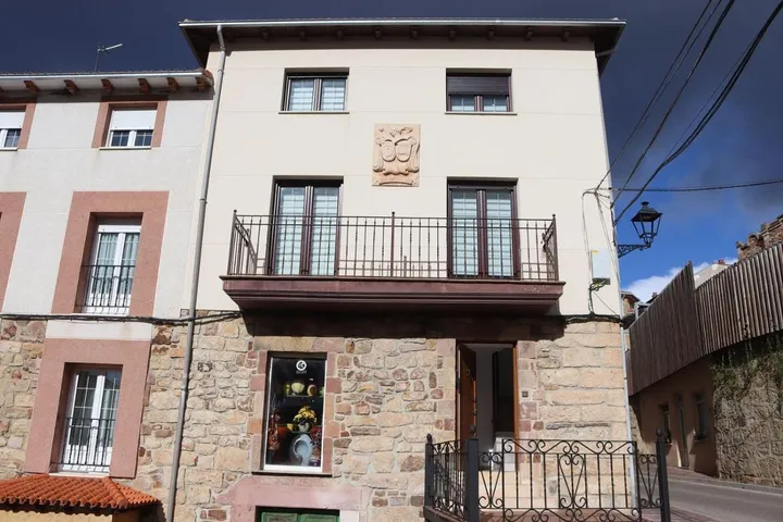 Casa de vacaciones para 10 personas, con vistas y balcón - 1