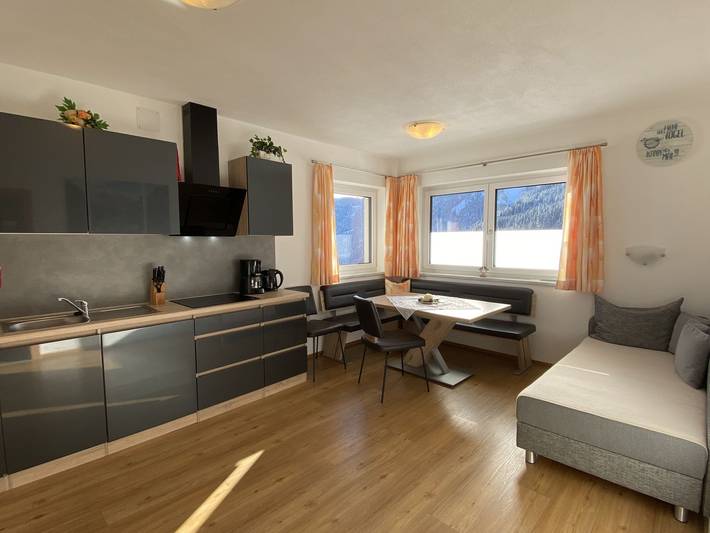 Ferienwohnung für 3 Personen, mit Terrasse und Garten in Hippach - 2