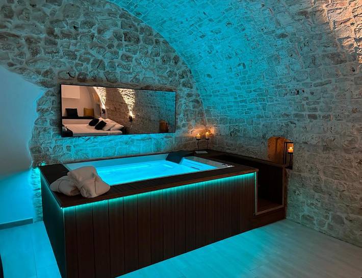 Casa vacanza per 2 persone, con Idromassaggio a Casamassima