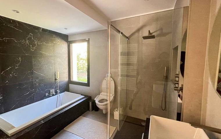 Location de vacances pour 6 personnes, avec jardin à La Gaude - 4