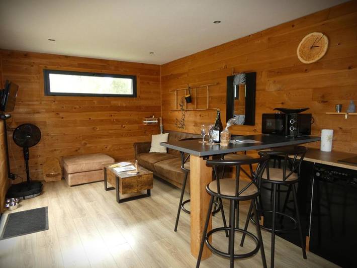 Location de vacances pour 2 personnes, avec Jacuzzi et Terrasse ainsi que Jardin et Sauna à Saint-Coulitz