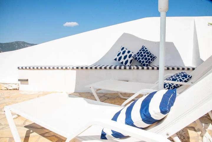 Location de vacances pour 8 personnes, avec balcon dans Liapádes