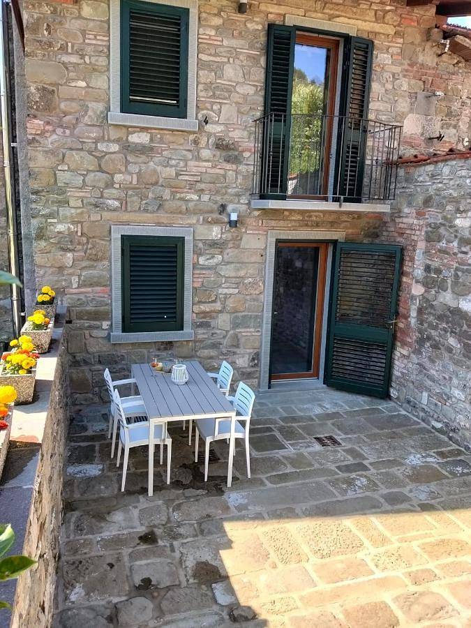 Ferienhaus für 4 Personen, mit Balkon und Terrasse sowie Garten und Ausblick in Castel San Niccolò - 2