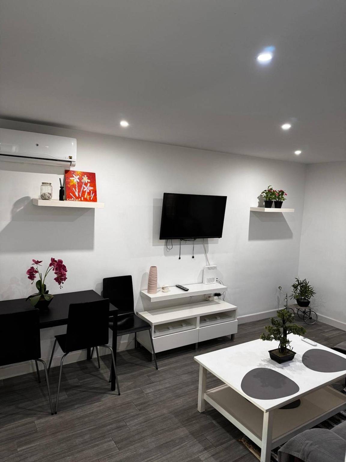 Apartamento entero, Apartamento 'Nueva Málaga House' con Wi-Fi y aire acondicionado in Bailén-Miraflores, Málaga