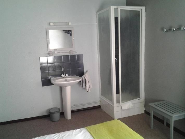Hôtel pour 2 personnes, avec Terrasse ainsi que Jardin et Vue à L'Argentière-la-Bessée - 2