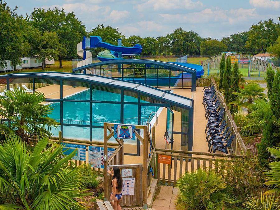 Camping Coeur de Vendée - Mobilheim 4 personen - Premium | 2 Zi. | 4 Pers. | Erhöhte Terrasse | Klimaanlage | Tv in La Boissière-de-Montaigu, Loire-Tal
