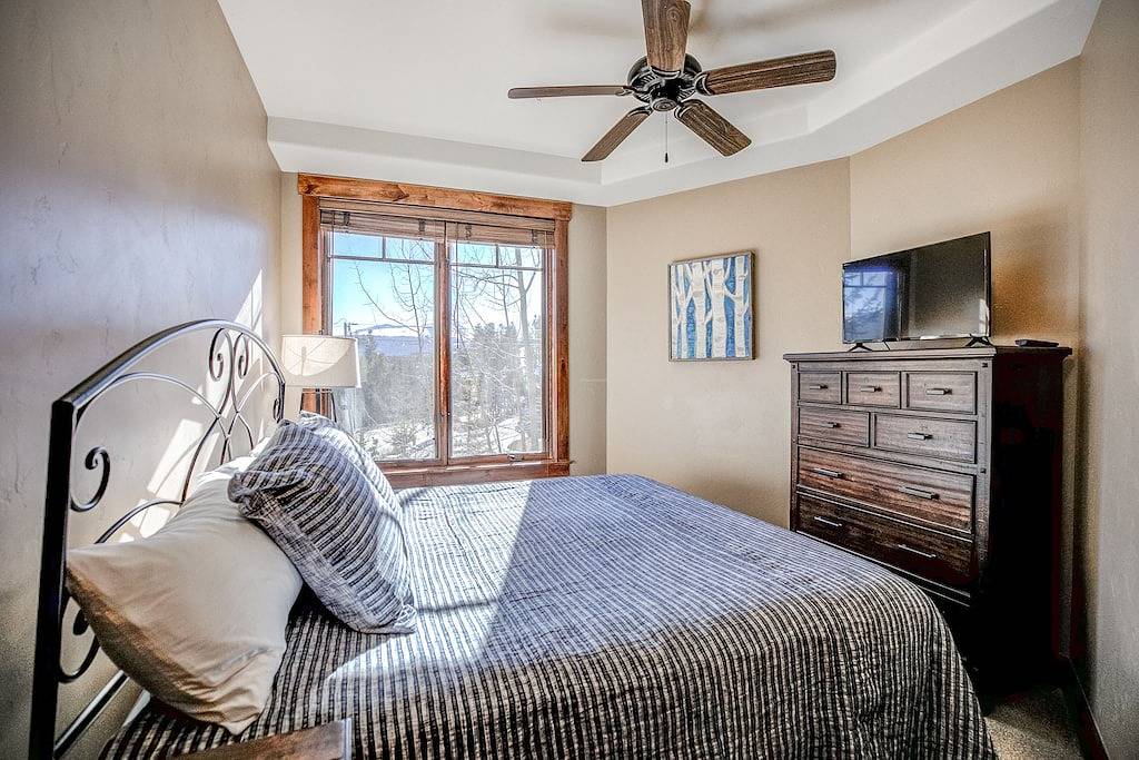 Ganze Wohnung, Crystal Peak Mountaineer Condo: Ski-In, Ski-Out Luxury in Arapaho and Roosevelt National Forests