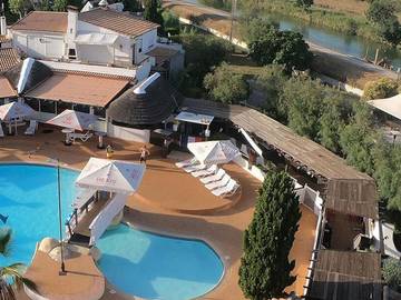 Mobil home pour 6 personnes, avec terrasse et bassin pour enfant à Lattes