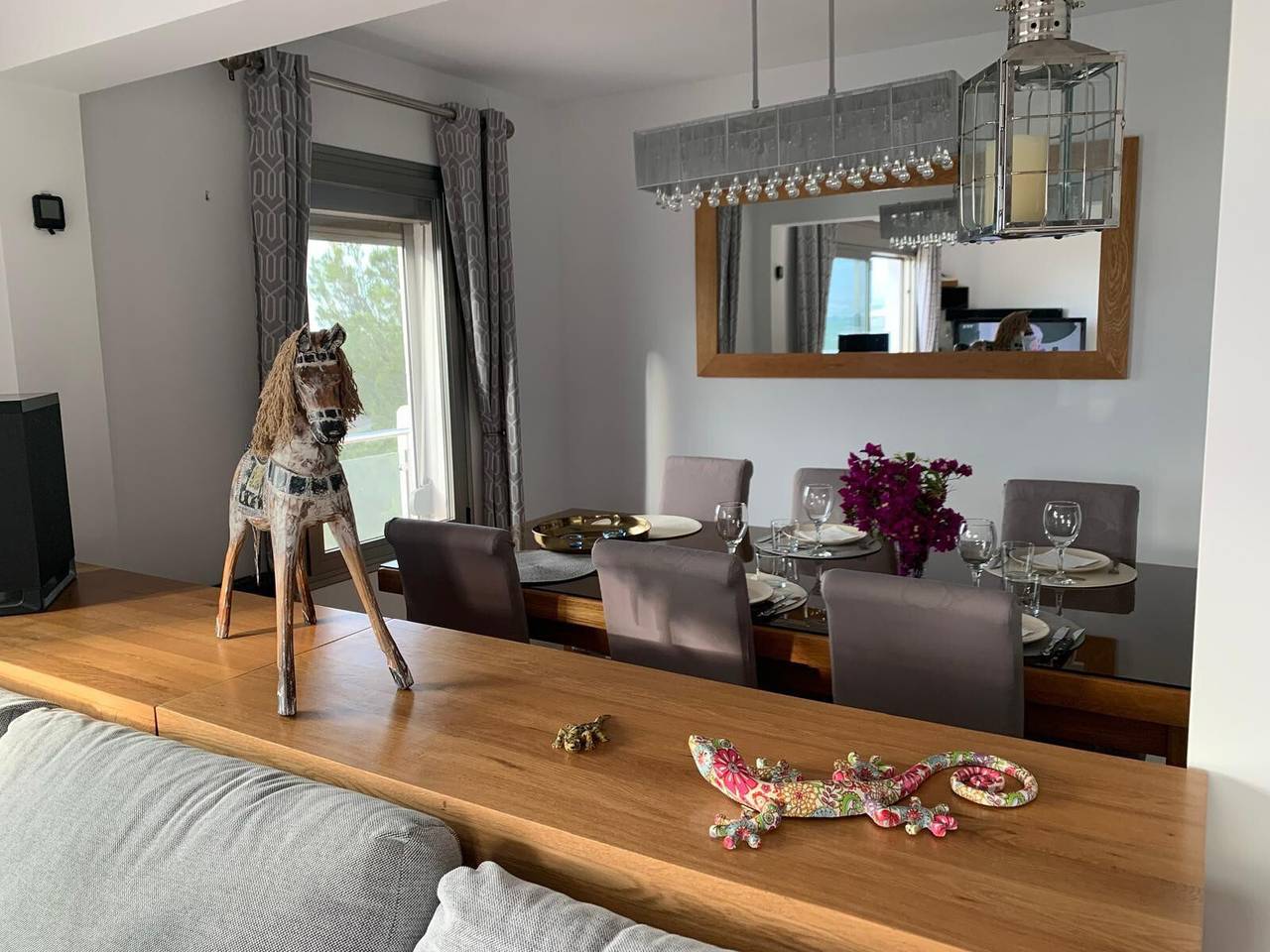 Villa 'Jazmines' met Uitzicht op Zee, Wi-Fi en Airconditioning in Pego, Costa Blanca