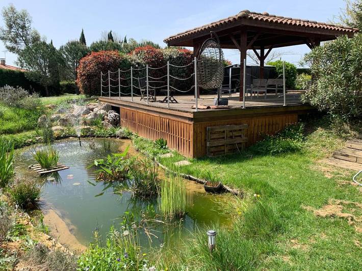 Location de vacances pour 6 personnes, avec jardin ainsi que vue et piscine à Vic-Fezensac - 2