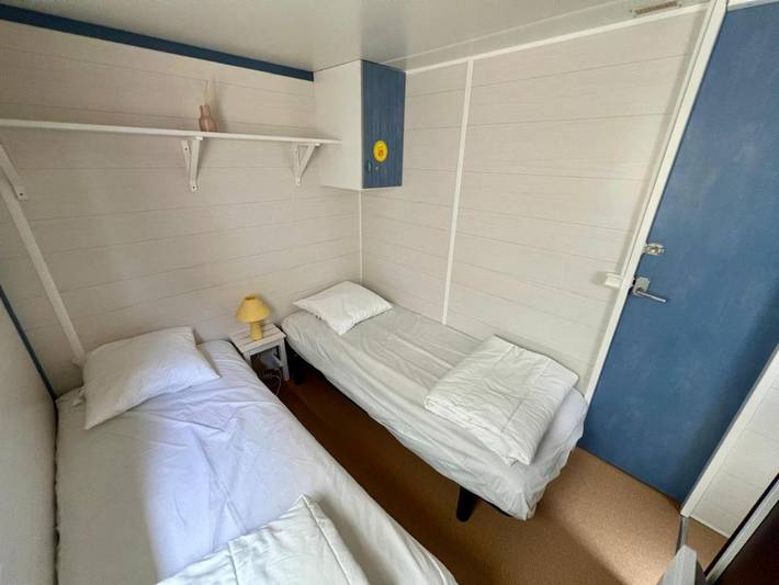 Camping pour 6 personnes, avec piscine et terrasse, animaux acceptés au Grau-d'Agde