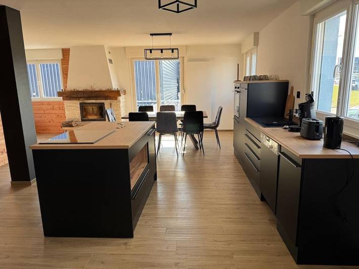 Location de vacances pour 8 personnes, avec jardin et piscine à Anould