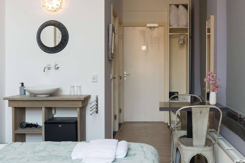 Entire apartment, 1001 Nights Boutique hotel room 1 in Haarlem, North Sea Netherlands