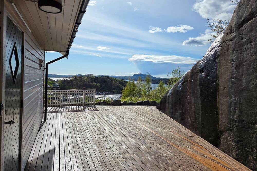 Gorgeous home in Fister with Wifi in Fister, Hjelmeland