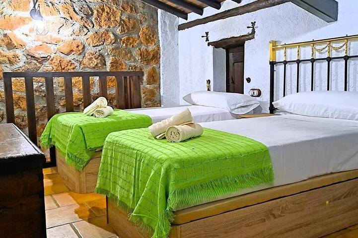 Suitur Casa rural Cortijo de Don Manuel (Cocinilla) in Algarinejo, Provincia de Granada