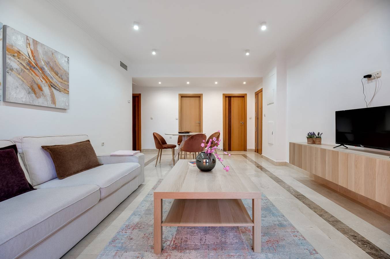 Ganze Wohnung, Ferienwohnung 'Cabopino, Cerca De Todo' mit Gemeinschaftspool, Wlan und Klimaanlage in Marbella Ost, Marbella
