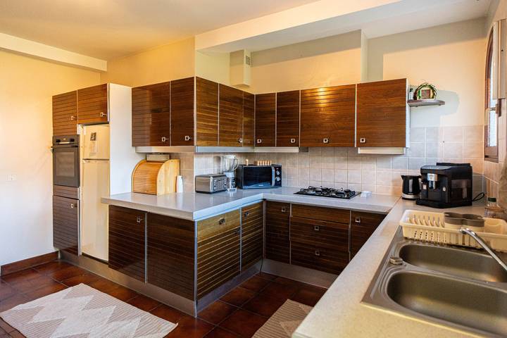 Location de vacances pour 12 personnes, avec piscine et jardin, animaux acceptés à Pouzac - 3