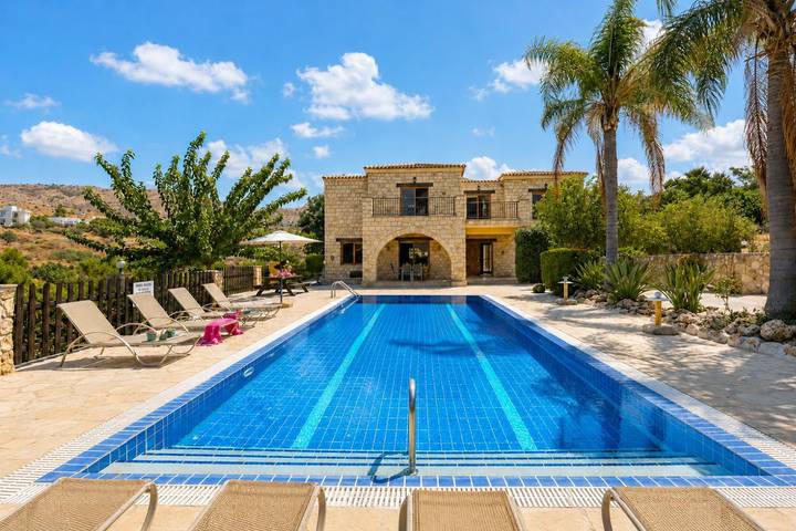 Villa für 8 Personen mit Garten in Αργάκα, Südzypern