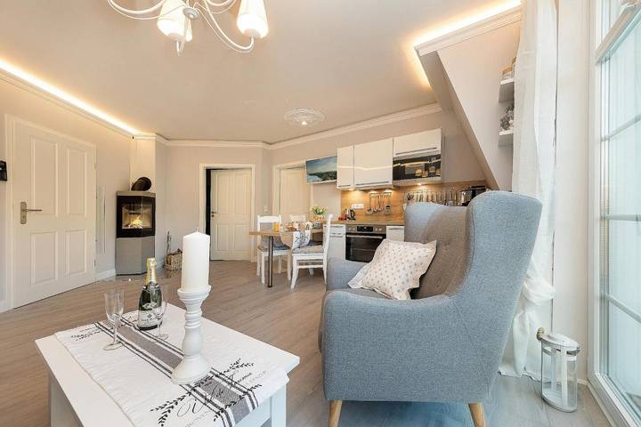 Ferienwohnung für 4 Personen, mit Sauna und Balkon in Zingst - 3
