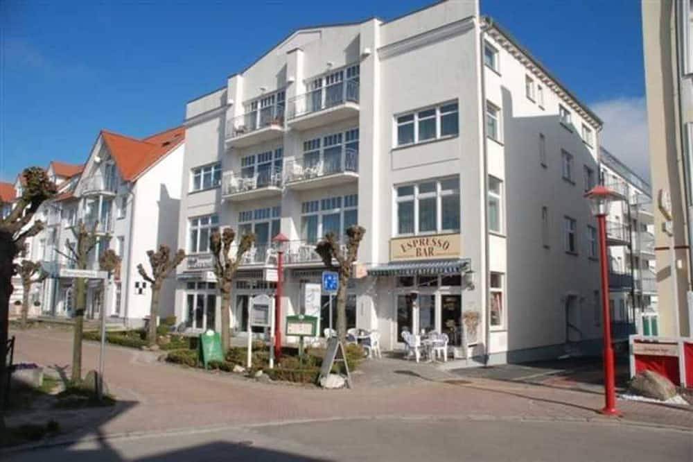 Ganze Wohnung, App. Meeresrauscher, strandnah, Gelkamin u. Balkon - App. mit 1 Sz und in Ostseebad Binz, Binz