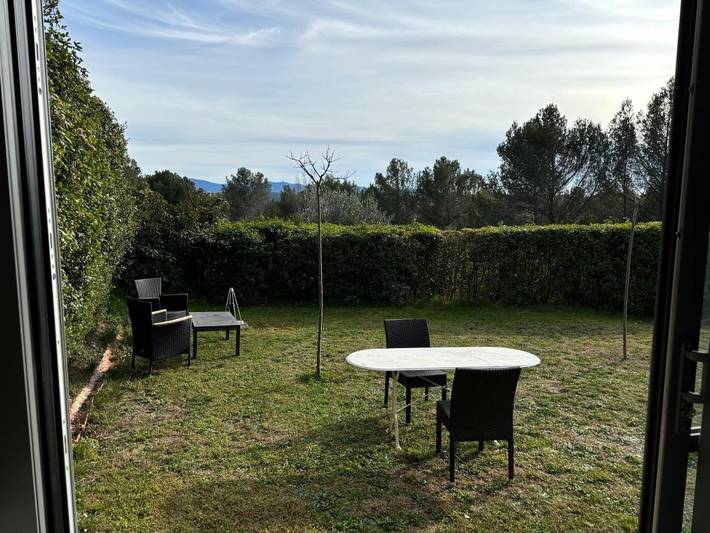 Chambre d’hôte pour 3 personnes, avec piscine ainsi que jardin et vue à Aix-en-Provence - 3