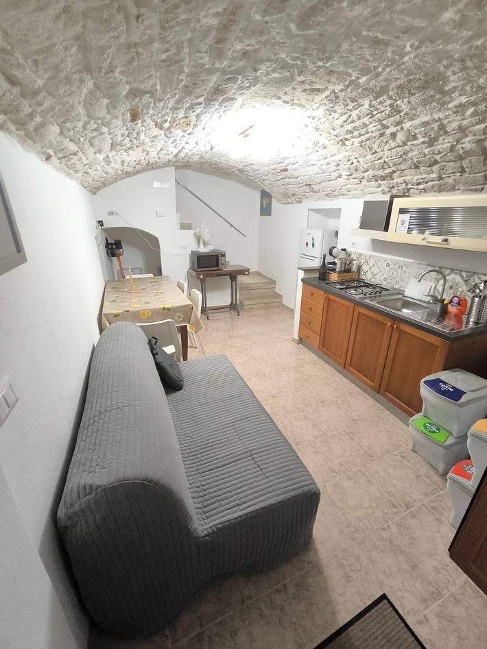 Room 'Fichi D'India' with Wi-Fi and Air Conditioning in Modugno, Bari Province