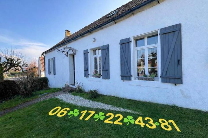 Location de vacances pour 8 personnes, avec jardin et vue, animaux acceptés à Carly - 2