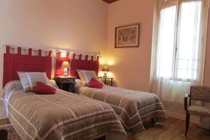 Location de vacances pour 4 personnes, avec jacuzzi ainsi que balcon et jardin à Calès - 2