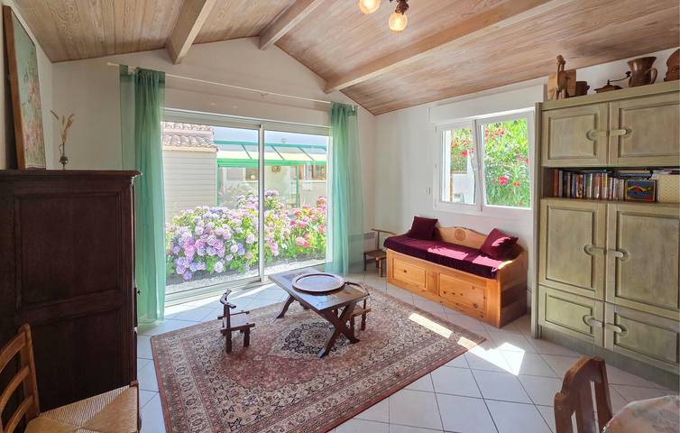 Acogedor apartamento con jardín, wifi y a 600 m de la playa in La Plaine-sur-Mer, Côte de Jade
