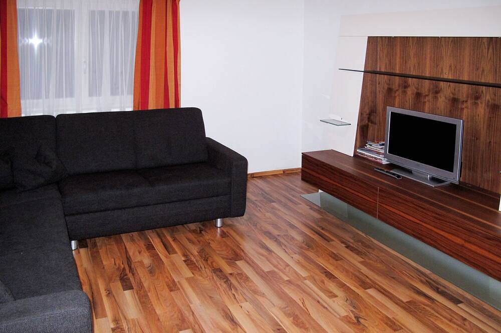 Ganze Wohnung, Wegscheider by Interhome in Mayrhofen, Zillertaler Alpen