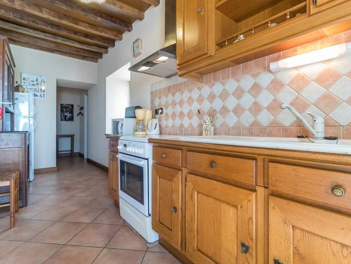 Charmantes, freistehendes Haus mit Garten, ideal für Familien in Jouey, Beaune und Umgebung