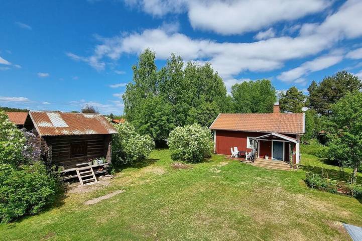 Ferienhaus für 5 Personen, mit Terrasse und Garten in Mora