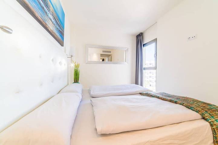 Ganze Wohnung, Sa Maniga - Luxus Apartm. 5.Etage gigantischer Meerblick, bis 4Pers., Wlan in Cala Millor, Sant Llorenç des Cardassar