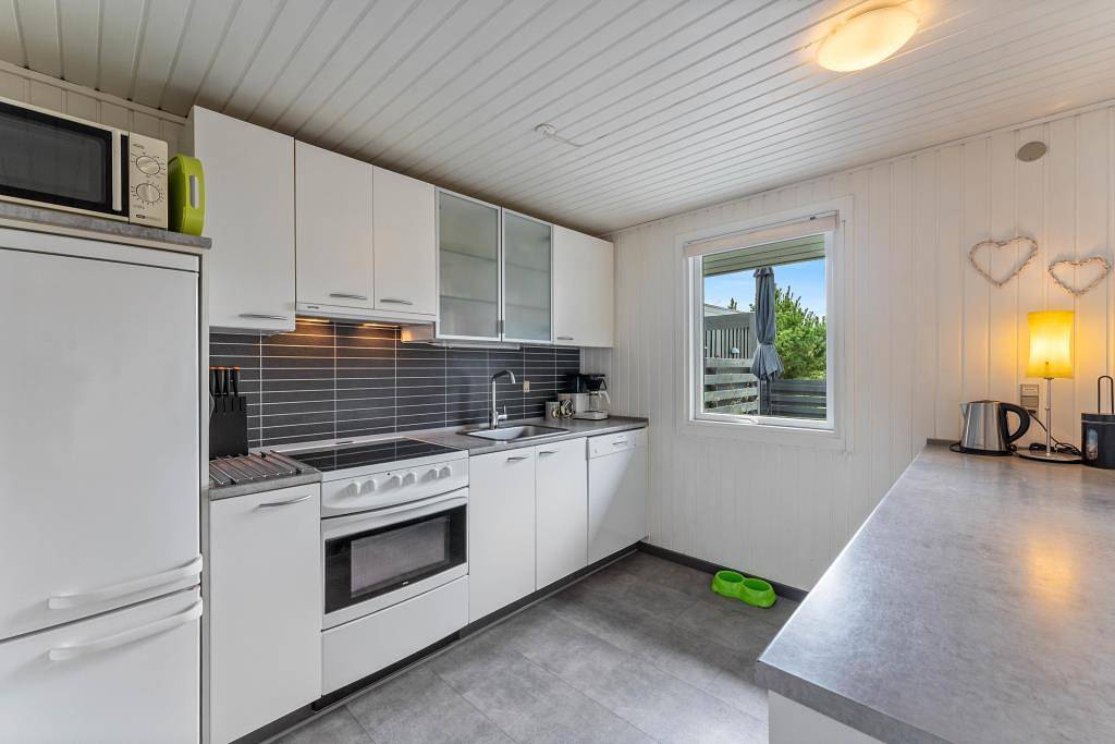 Gemütliches Ferienhaus mit Südwest-Terrasse, Sauna und Kamin in Blavand, Varde