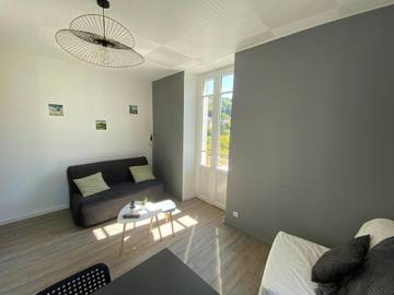 Gîte pour 3 personnes, avec balcon et vue dans Grands Thermes de la Bourboule