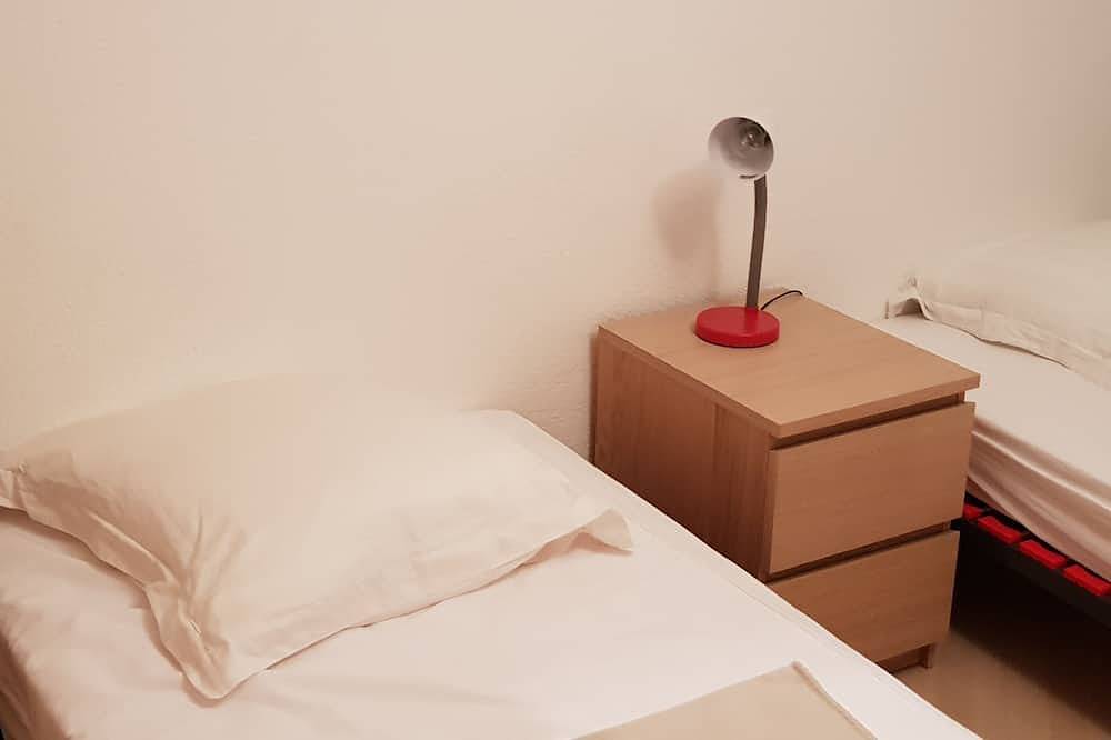 On the Breton coast, beaches and shops on foot. in Pénestin, Côte des Mégalithes