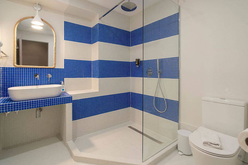 Cabanyal Rooms by Vlc Host 6 in Valencia, Costa de Valencia