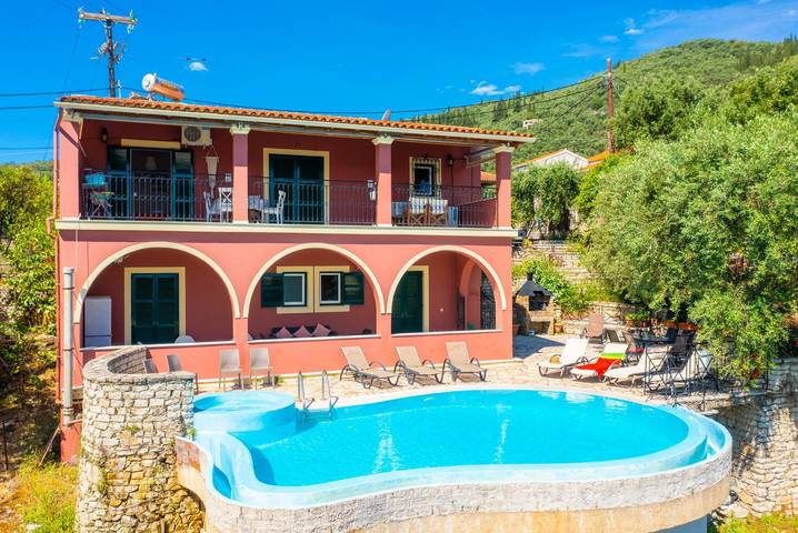 Villa για 6 άτομα, με Μπαλκόνι και Ταράτσα καθώς και Κήπο και Παιδική πισίνα στο Καλάμι