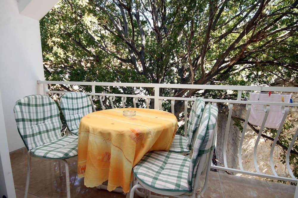 Ganze Wohnung, 1-Zimmer-Ferienwohnung am Strand Drvenik Donja vala, Makarska (A-6658-b) in Drvenik, Makarska Riviera