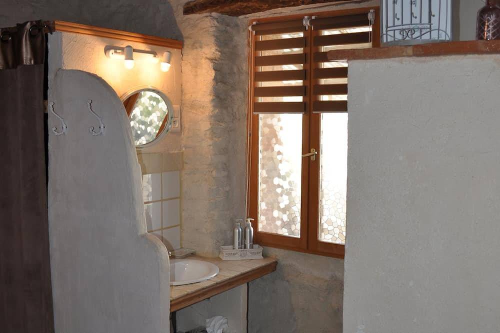 \"La Maison du Verger\" Gîte dans maison de caractère Xviiième Jardin, piscine in Chamborigaud, Parc national des Cévennes