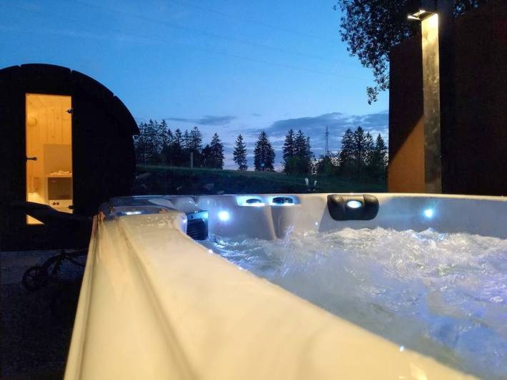 Gîte pour 2 personnes, avec jardin ainsi que sauna et jacuzzi dans Baronheid - 3