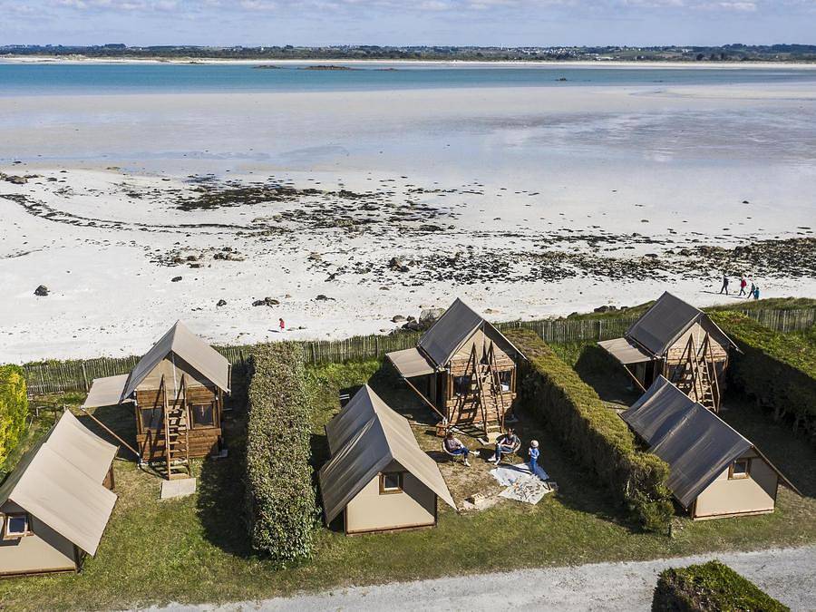 Camping Slow Village Breizh Légendes - Tienda de lona y madera 4 personas - Vivac Insolite 2 habitaciones in Plounéour-Brignogan-Plages, Región de Brest