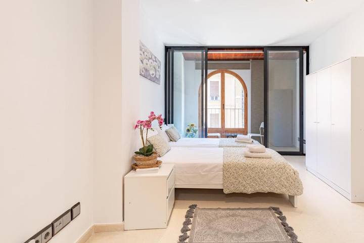Apartamento para 6 personas, con Balcón además de Terraza y Vistas en Mislata