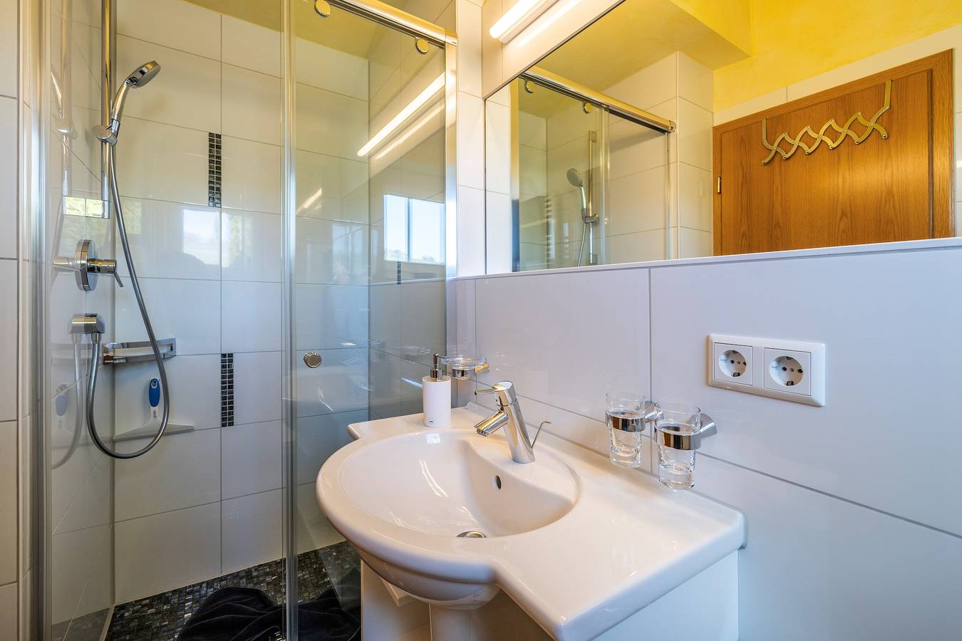 Zimmer '207' mit Gemeinschaftsgarten, Balkon und Wi-Fi in Hagnau am Bodensee, Region Bodensee-Oberschwaben