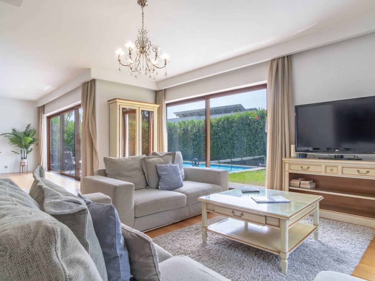 Ferienvilla "Star Villa" mit privatem Pool in São Martinho, Madeira