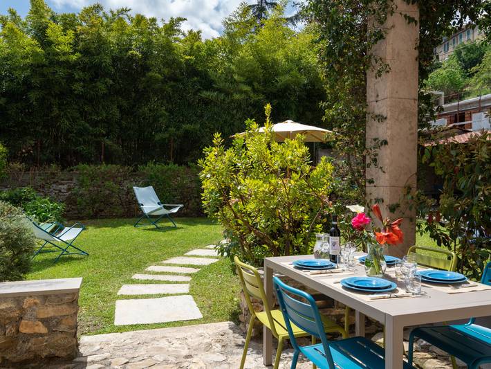 Ferienwohnung für 4 Personen, mit Terrasse und Garten in Dolcedo