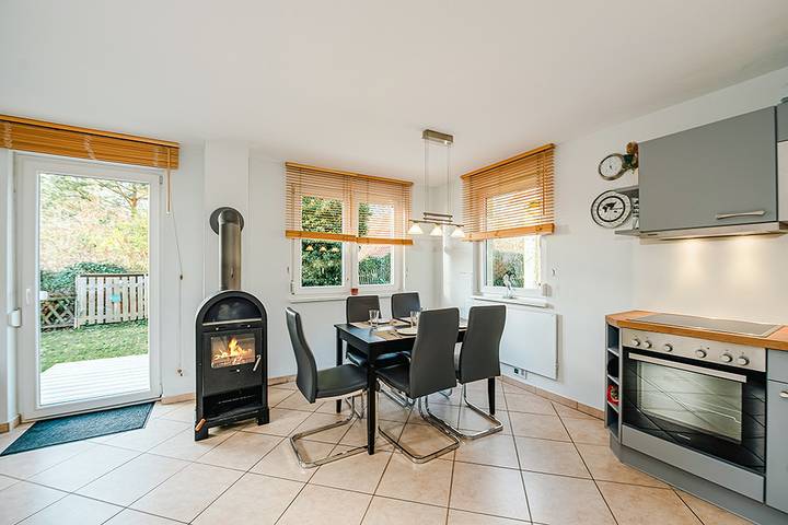 Ferienhaus für 5 Personen, mit Terrasse und Garten in Breege - 4